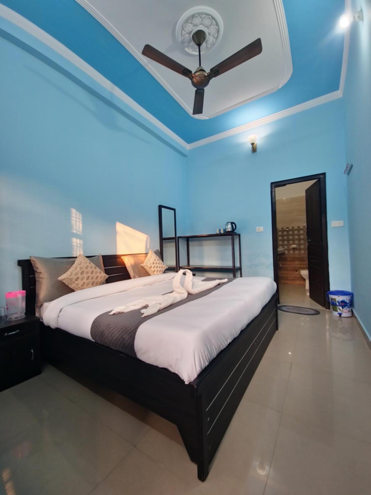 Karwaan Homestay ริชิเคช ภายนอก รูปภาพ
