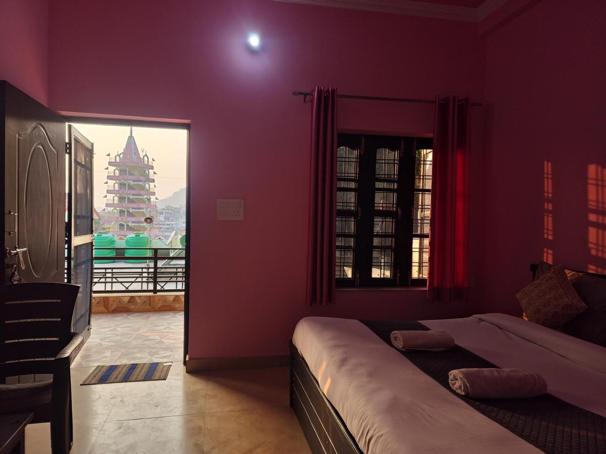 Karwaan Homestay ริชิเคช ภายนอก รูปภาพ