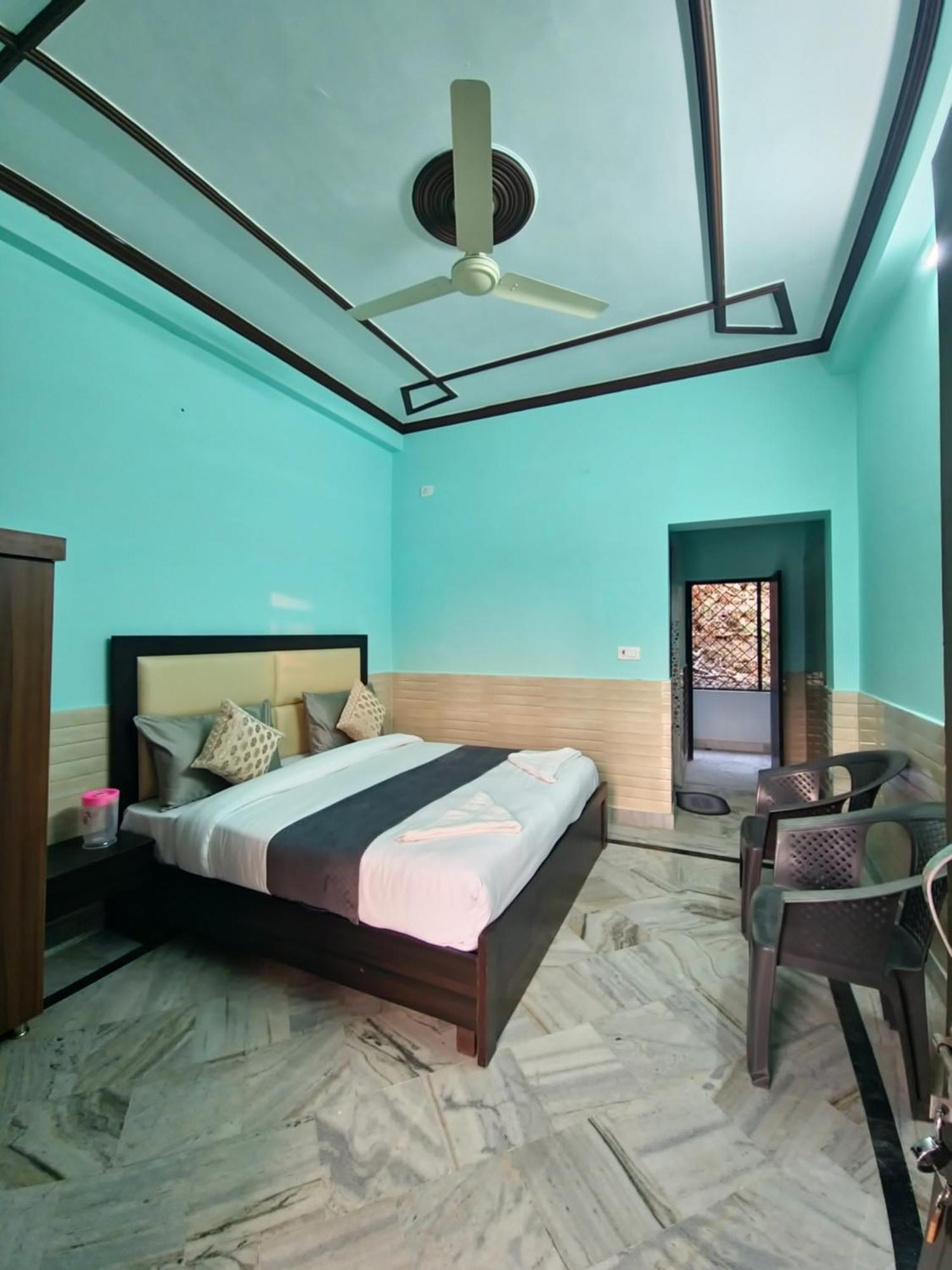 Karwaan Homestay ริชิเคช ภายนอก รูปภาพ